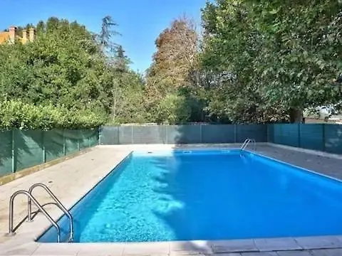 Vacances Avec Piscine Et Entree Autonome Dans Jolie Jusqu'a 4 Personnes